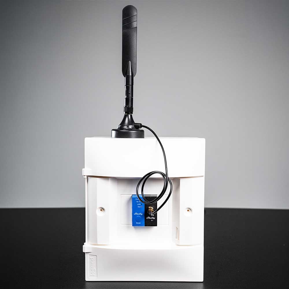Shelly-Pro-LoRa-Add-on_wall-mounted_05.jpg